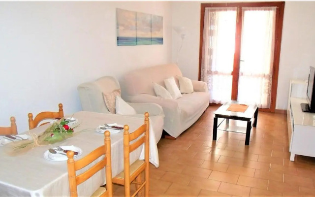 Cosy Bungalow Near Beach