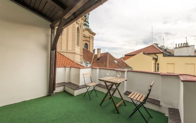 Apartment Pařížská 1