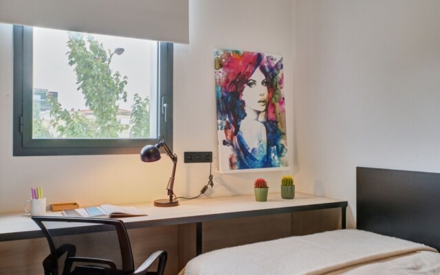 Estudios y Habitaciones Modernas en PAMPLONA, SK