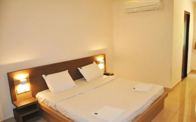 Hotel Shivaprasad Grand