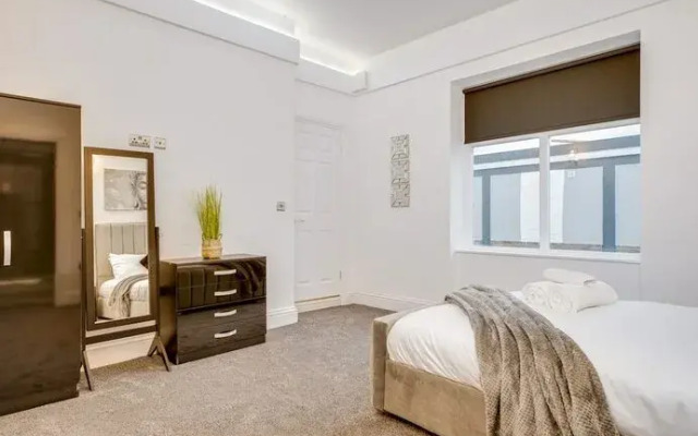 Wakefield Town House Apartments