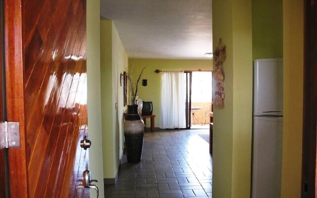 Condo Lola by Villas HK28