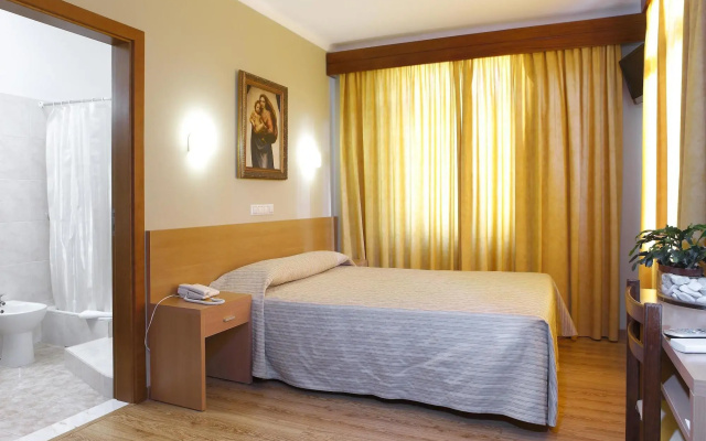 Domus Pacis Fatima Hotel