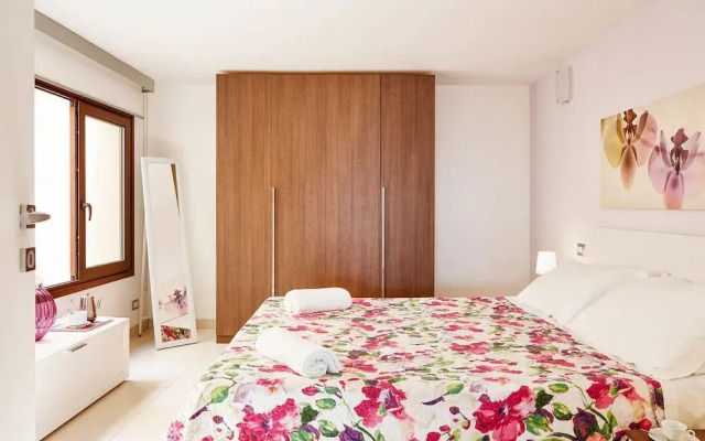 Aura CaseSicule, only for Sea View Lovers, Modern Style Apartment in City Center, Wi-Fi