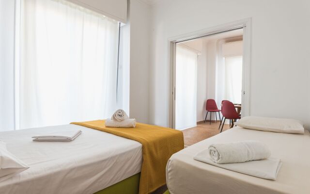 Super Paradise Apartments