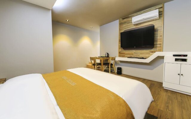 Nabi Hotel