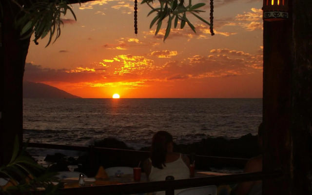 Lindo Mar Resort