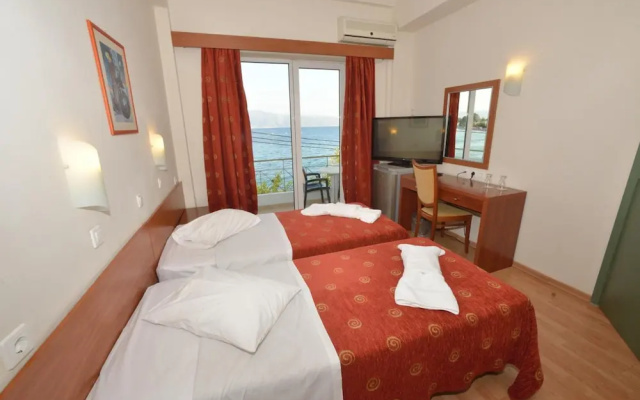 Hotel Kiani Akti