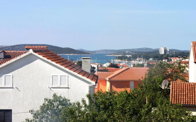 Apartments with a parking space Vodice - 6178