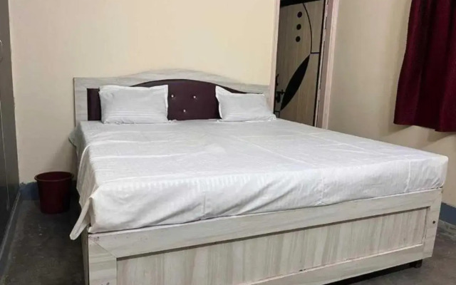 SPOT ON 91181 Ekanki Enclave