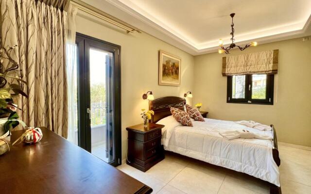 Beach Villa Heart House with private pool