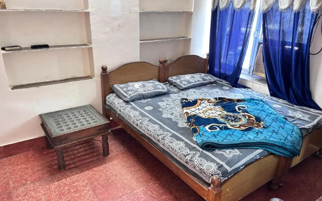 Priya Guest House