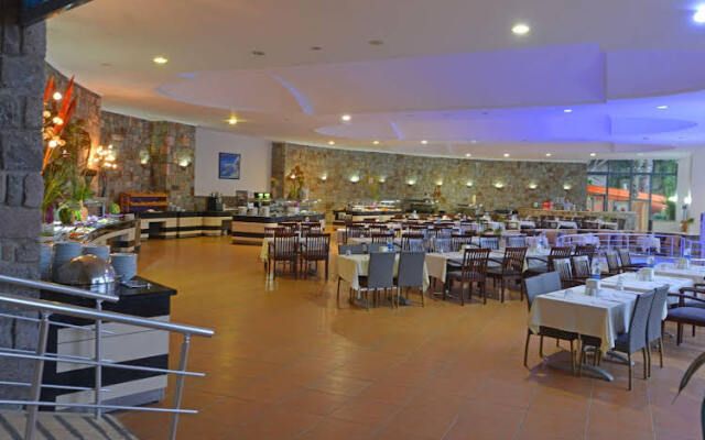 Lighthouse Beach Hotel