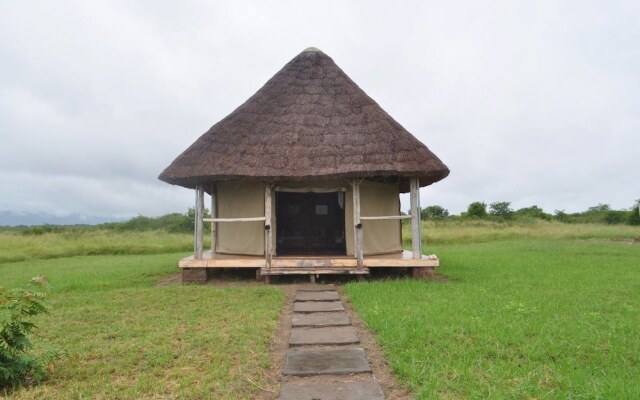 Ntoroko Game Lodge