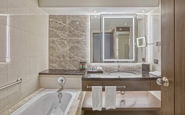 Crowne Plaza Manila Galleria by IHG