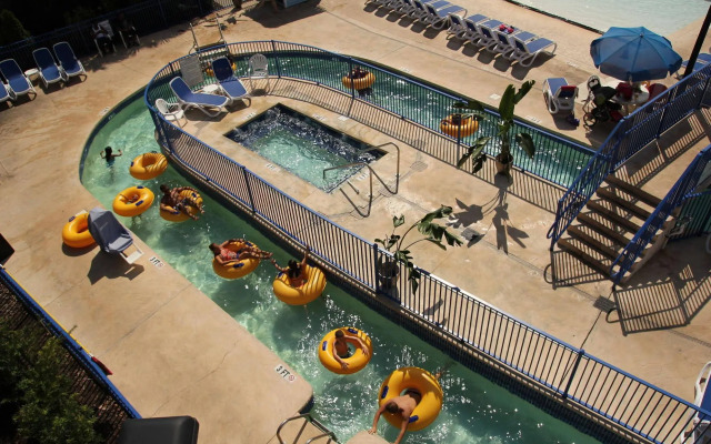Grand Palms Resort