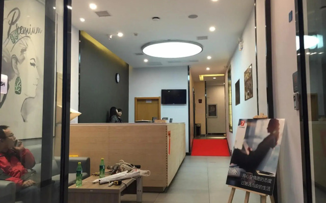 7Days Premium Huanggang Walking Street Branch