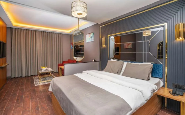 Eagle Palace Suites