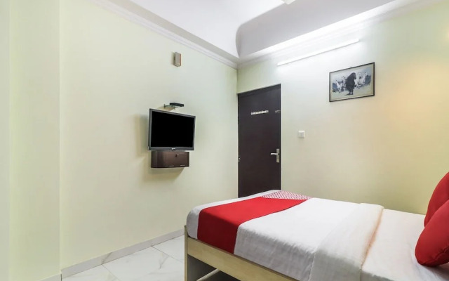 Om Hotel by OYO Rooms