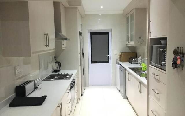 Caribbean Estates Villa & Apt