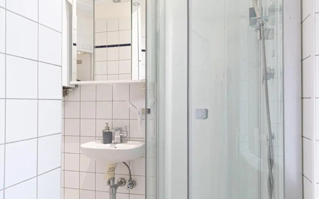 Pleasant 2BR shared Apt. Margareten