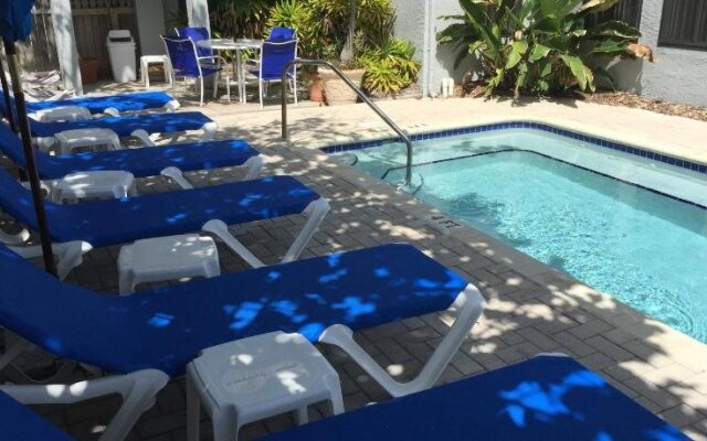 Sabal Palms Inn