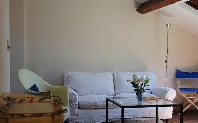Anfossi Halldis Apartment