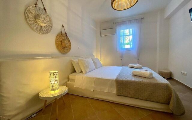 Andros 4 All Seasons Villas & Suites - Agios Petros