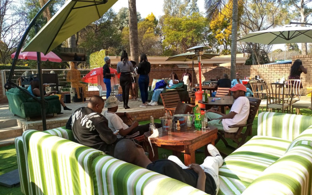 Menlyn Mews Guesthouse