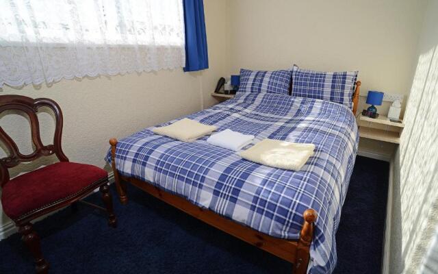 Lynmoore Guest House - B&B