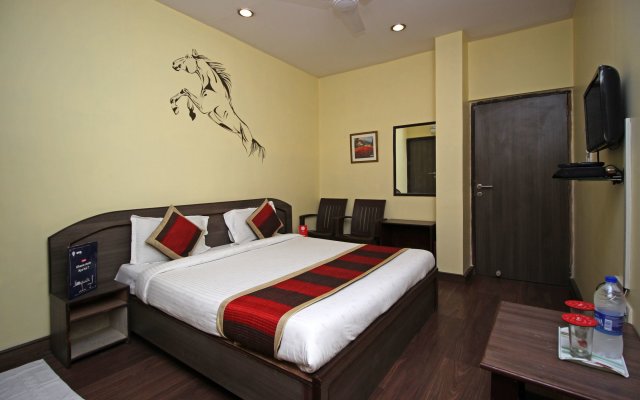 OYO 2206 Hotel Rajawat Manor