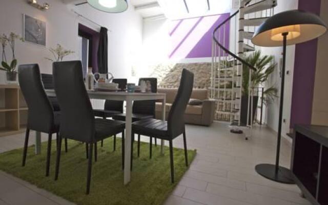 HomeHotels
