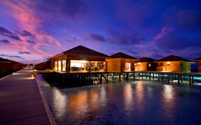 Vilamendhoo Island Resort & Spa