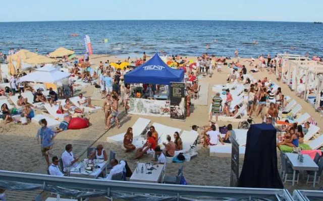 Zatoka Sztuki Centrum Art & Business