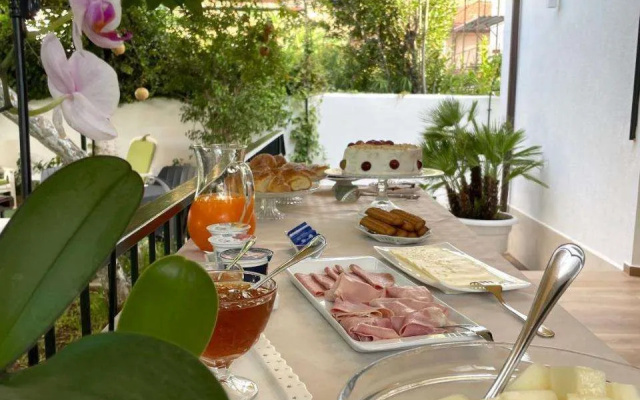 Alemar Bed  Breakfast