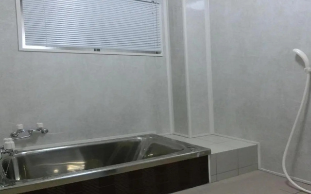 Ryokan Suzukisou-10 tatami mats and Western style room No bath and toilet - Vacation STAY 17863 – Bathroom – Kyoto