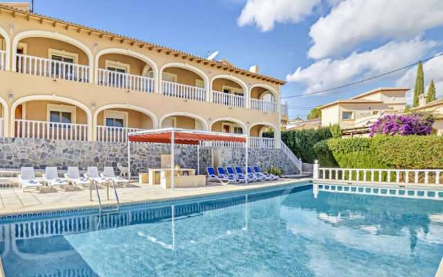 Villa 12 Bedrooms With Pool And Wifi 106430