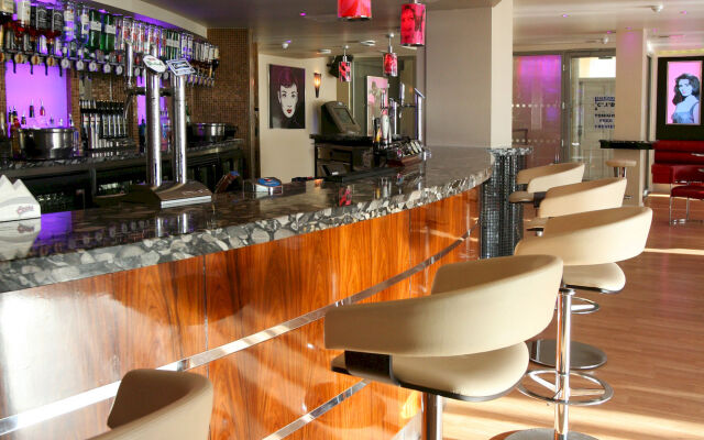 Legends Hotel Brighton