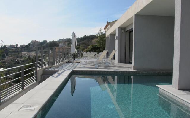 LOCATION VACANCES NICE - Villa 5* Nice St Pancrace