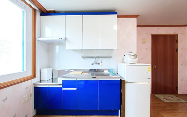 Namhae Ketneum Pension