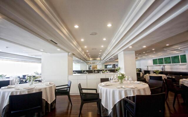 Hotel Carrís Almirante