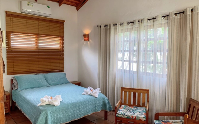 Ola Bonita BeachFront Apart Hotel