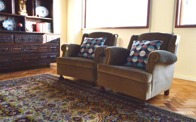 Pardal Apartment by JC