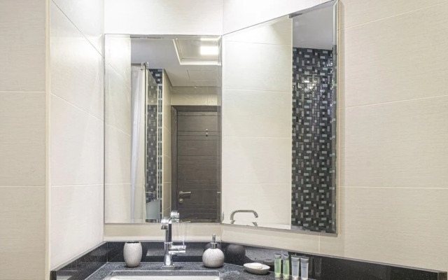KOHH – 1BR in Cayan Tower