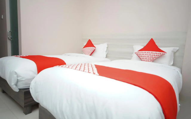 Super OYO 270 Madinah Residence Syariah