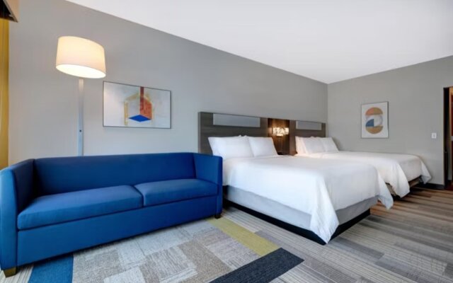 Holiday Inn Express And Suites Glendale Downtown, an IHG Hotel