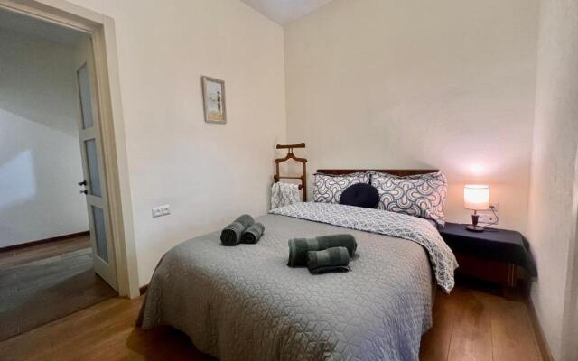 New Apartment Near Holiday Inn