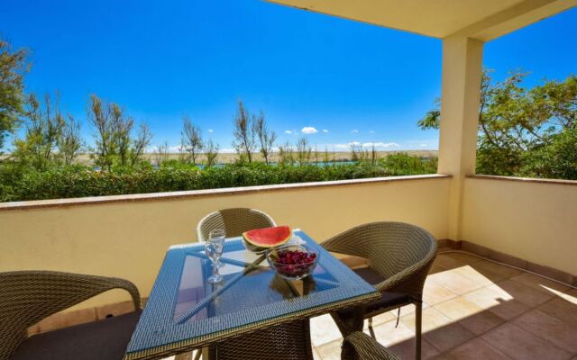 Apartment Marija Pag/Dinjiška 32795