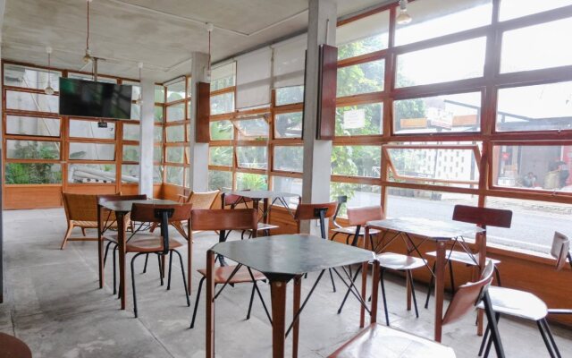 OYO 626 Augustina Home
