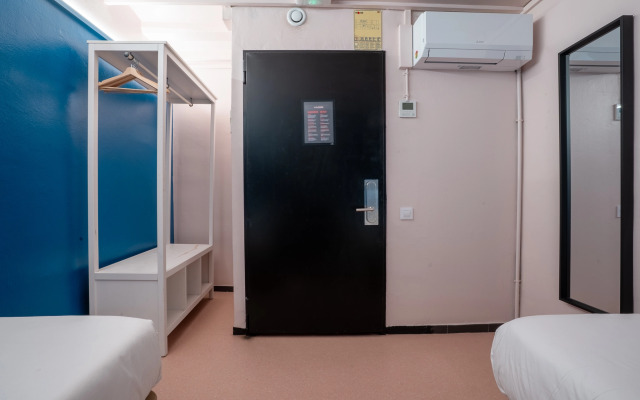 Ideal Youth Hostel